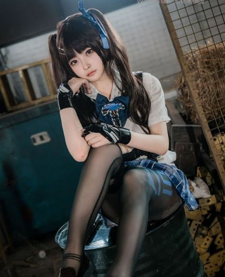 亚洲碰碰人人V熟女天堂_高清在线观看完整版