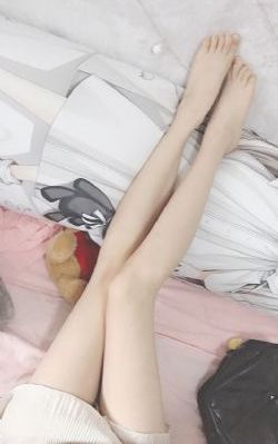吻戏视频男女片段_BD英语完整视频观看